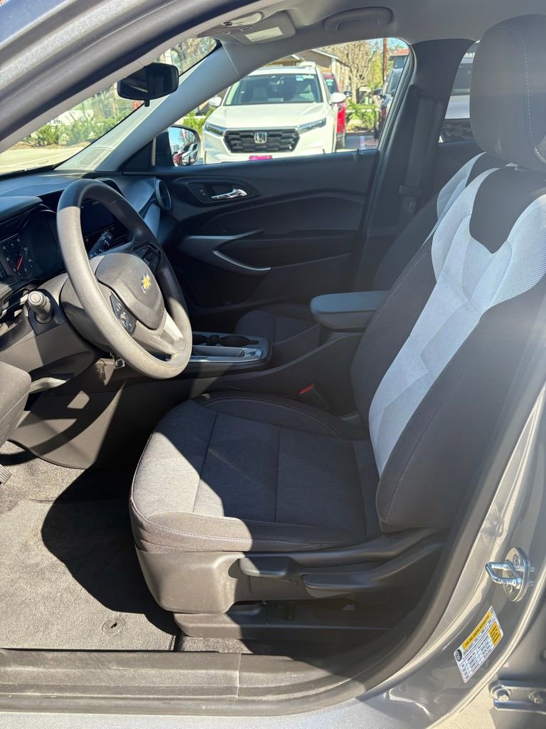 Used 2024 Chevrolet Trax LS image 16