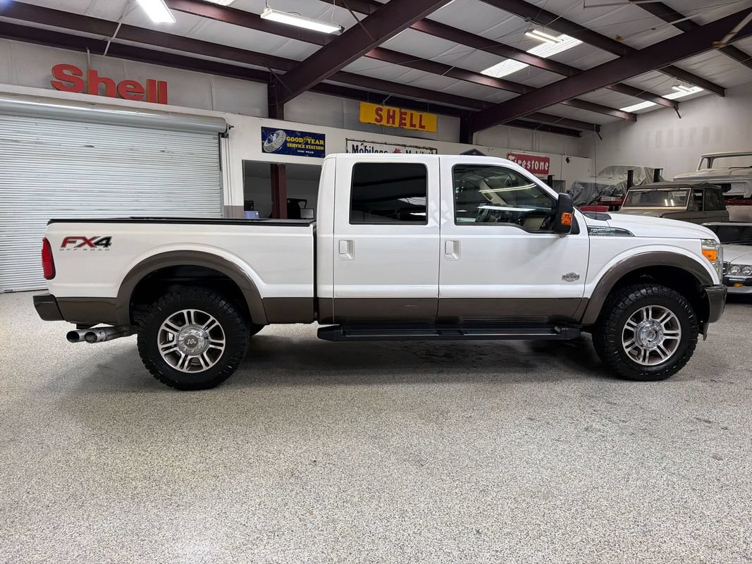 Used 2015 Ford F250 King Ranch w/ FX4 Off-Road Package AWD/4WD image 8