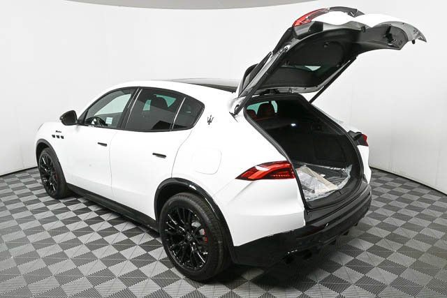 New 2025 Maserati Grecale Folgore AWD/4WD image 34