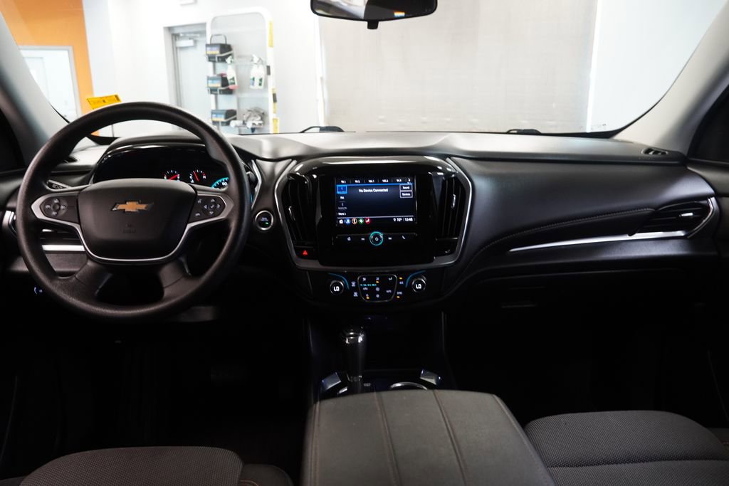 Used 2020 Chevrolet Traverse LS w/ LPO, Floor Liner Package FWD image 9