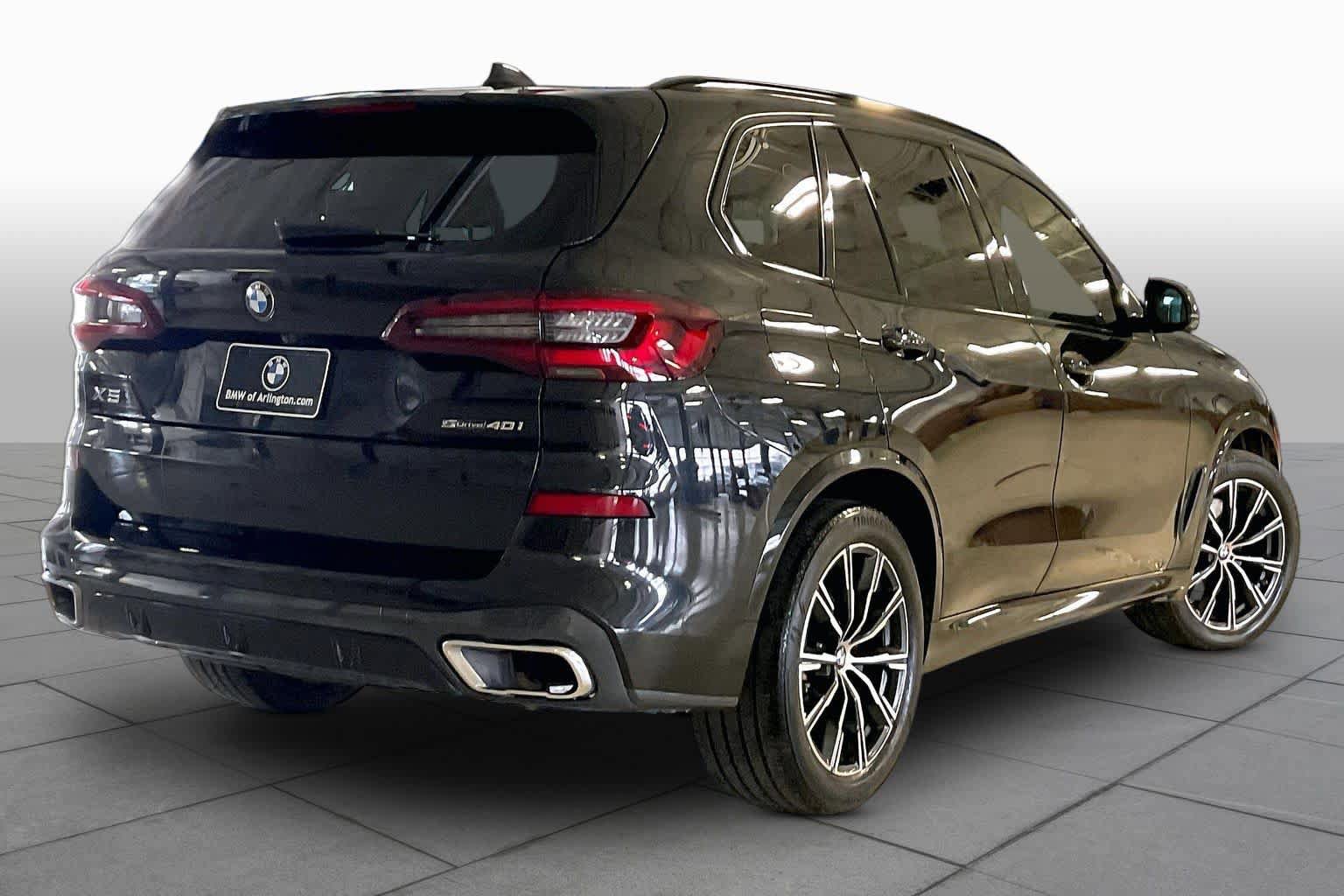 Used 2022 BMW X5 sDrive40i w/ M Sport Package RWD image 12