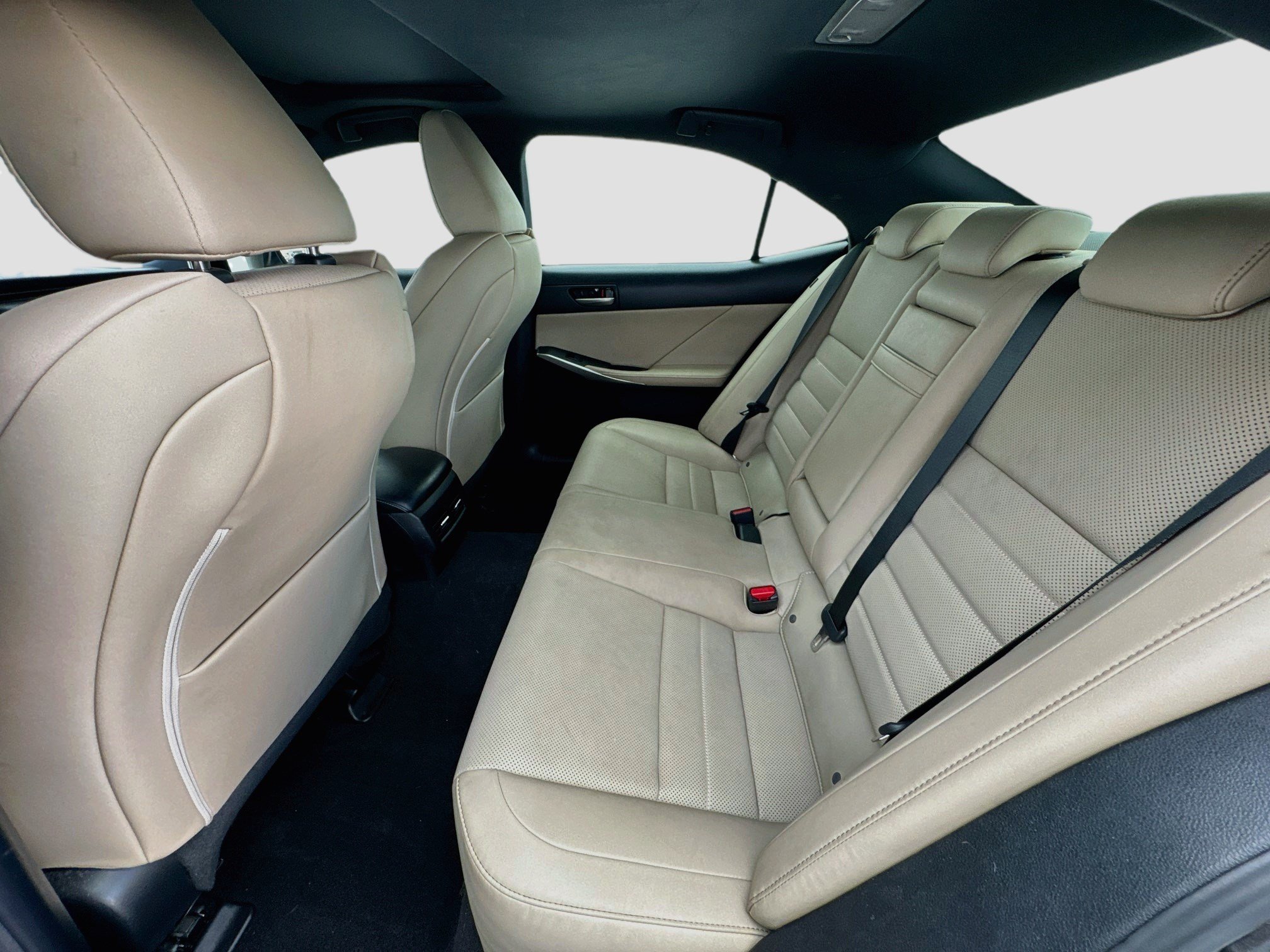 Used 2020 Lexus IS 300 F Sport w/ F Sport Package RWD image 16