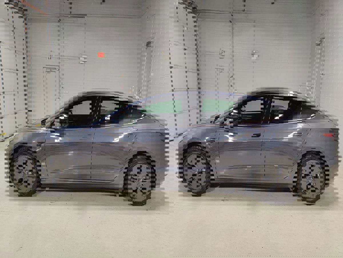 Used 2021 Tesla Model 3 Long Range AWD/4WD image 18