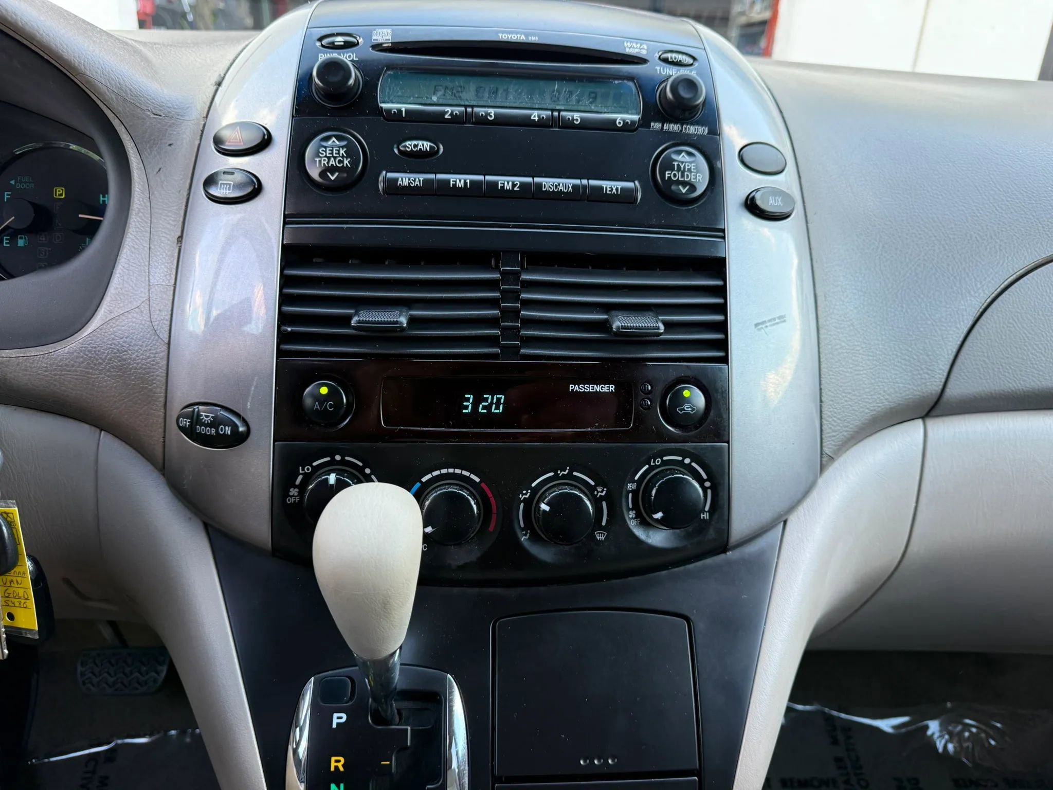 Used 2006 Toyota Sienna LE AWD/4WD image 29