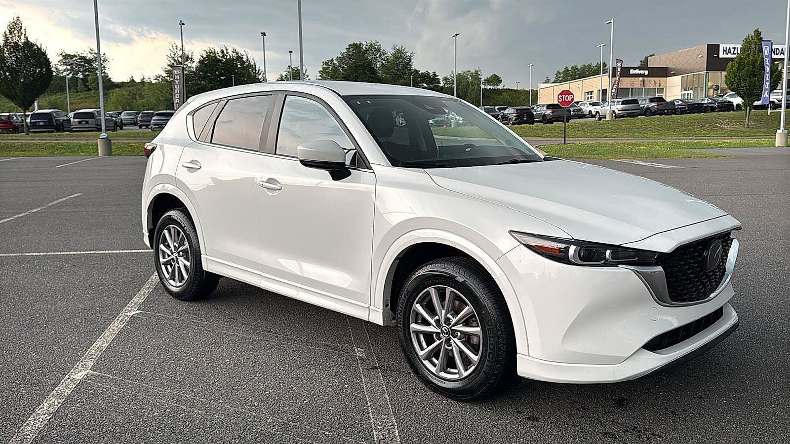 Used 2024 MAZDA CX-5 AWD 2.5 S w/ Select Package image 2