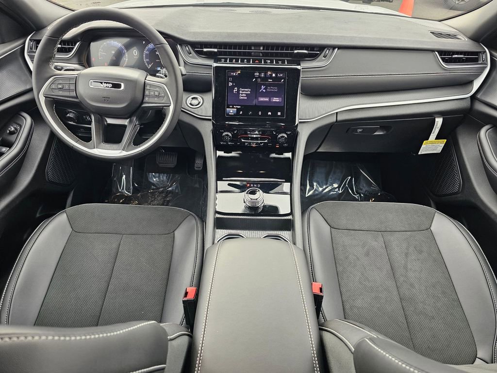 New 2025 Jeep Grand Cherokee L Altitude AWD/4WD image 10