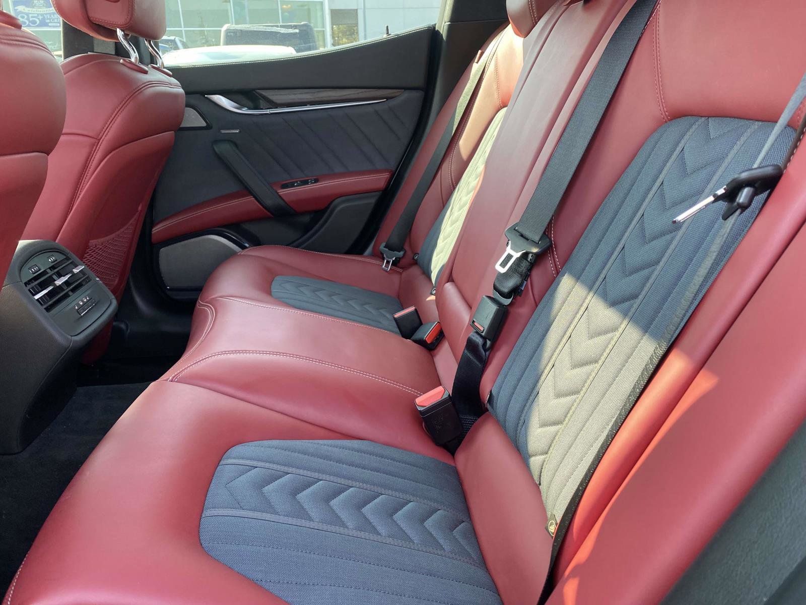 Used 2019 Maserati Ghibli S GranLusso image 11