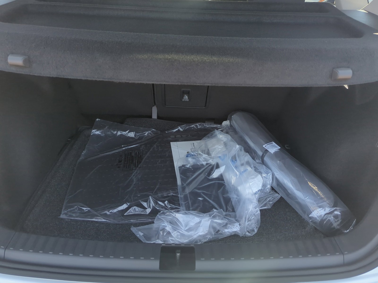 New 2025 Volkswagen Taos S image 30