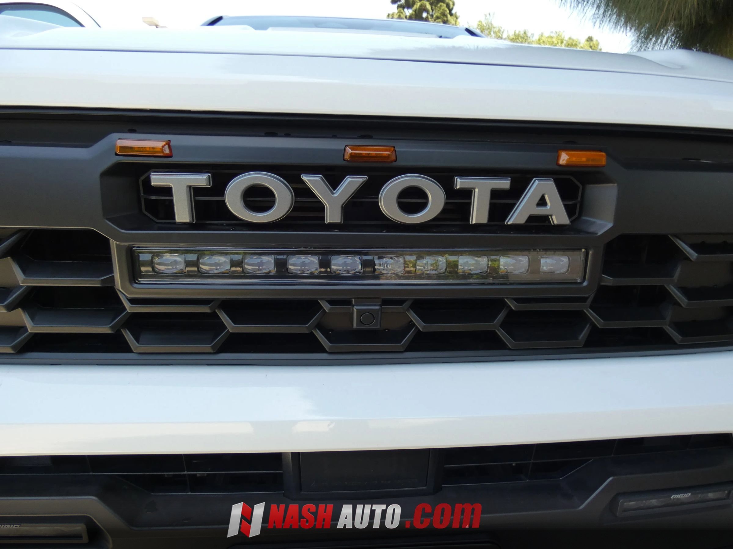 Used 2025 Toyota Tacoma TRD Sport AWD/4WD image 70