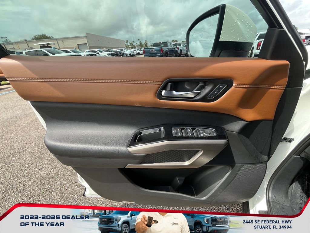 Used 2022 Nissan Pathfinder Platinum w/ Cargo Package image 25