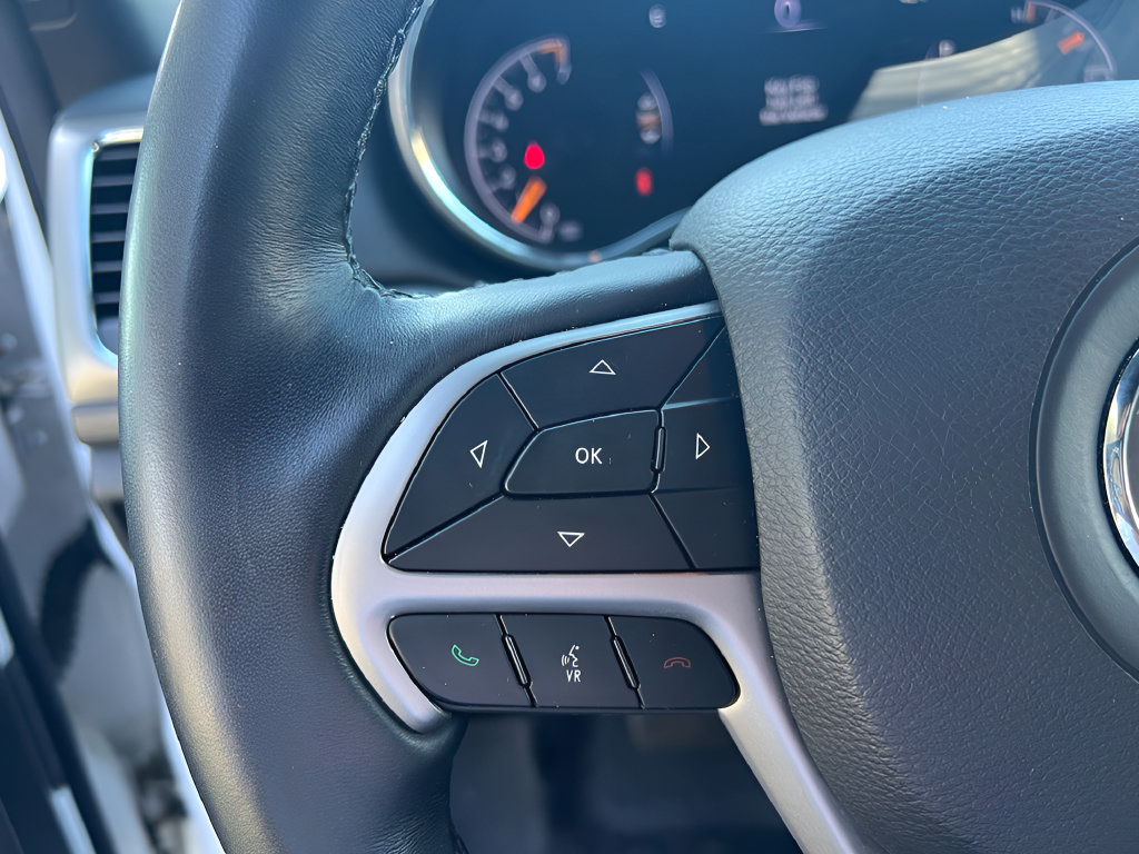 Used 2019 Jeep Grand Cherokee Laredo AWD/4WD image 20