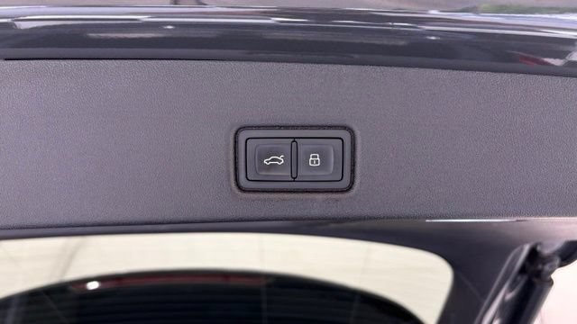 Used 2025 Audi Q5 Premium Plus AWD/4WD image 5