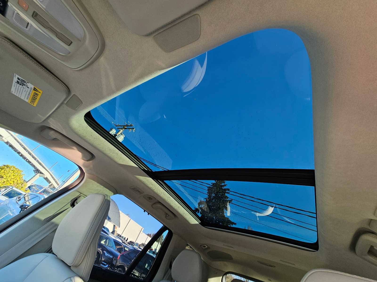 New 2025 Volvo XC90 B6 Ultra image 25