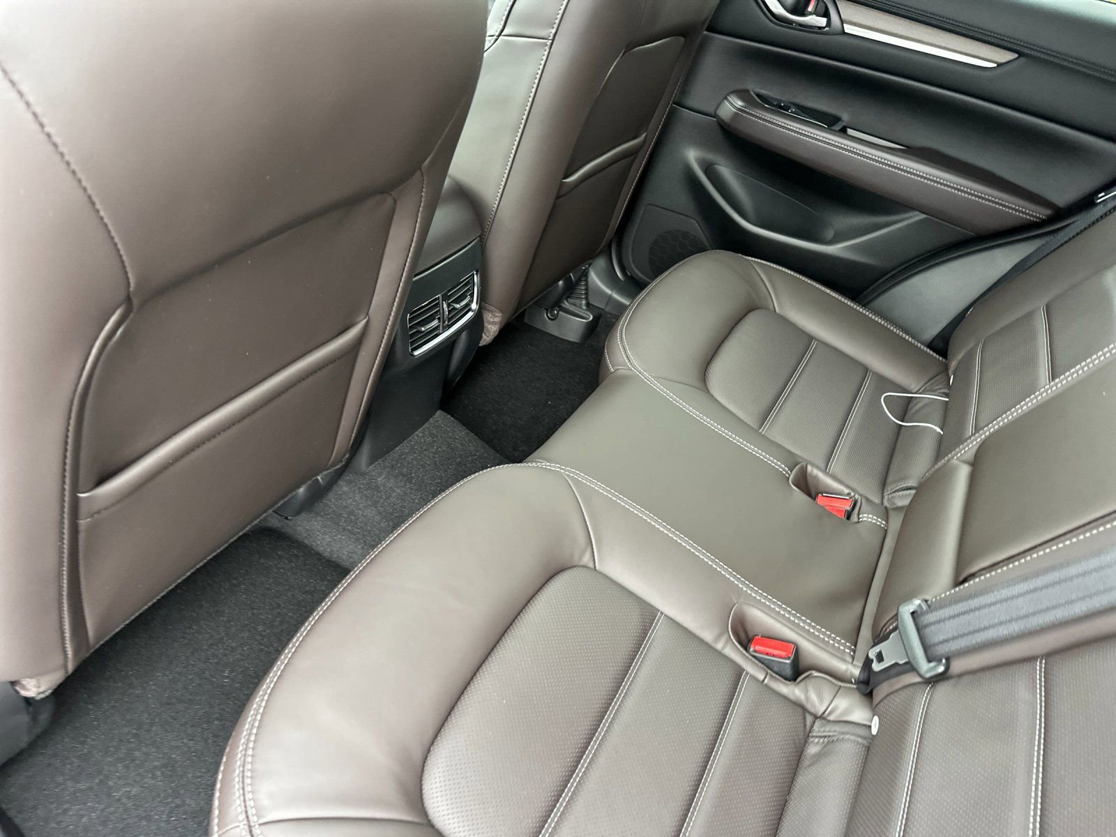 New 2025 MAZDA CX-5 Signature image 11