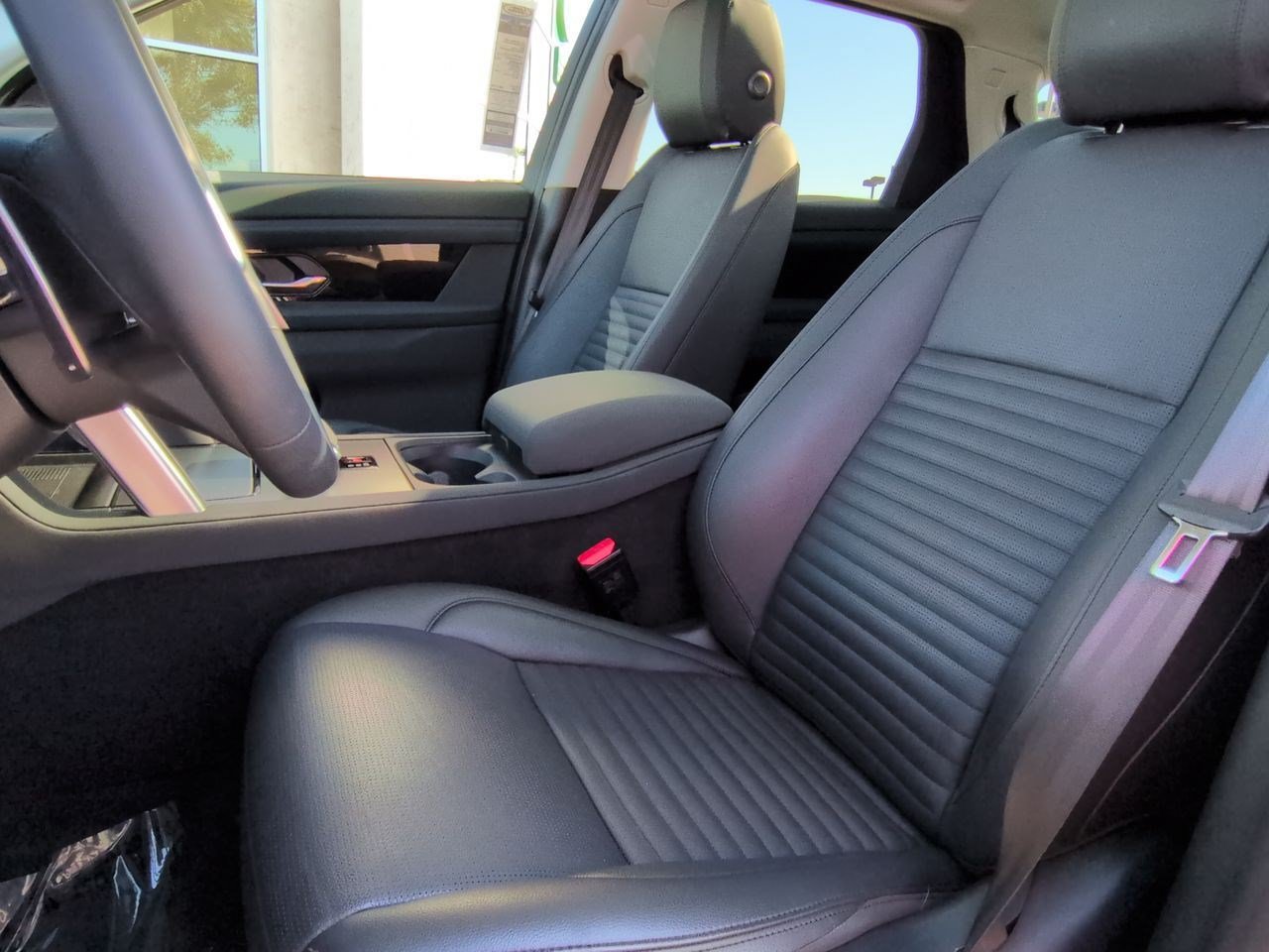 Used 2025 Land Rover Discovery Sport S AWD/4WD image 20