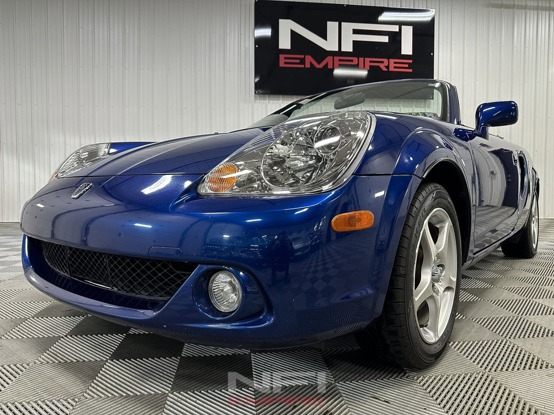 Used 2003 Toyota MR2 image 22