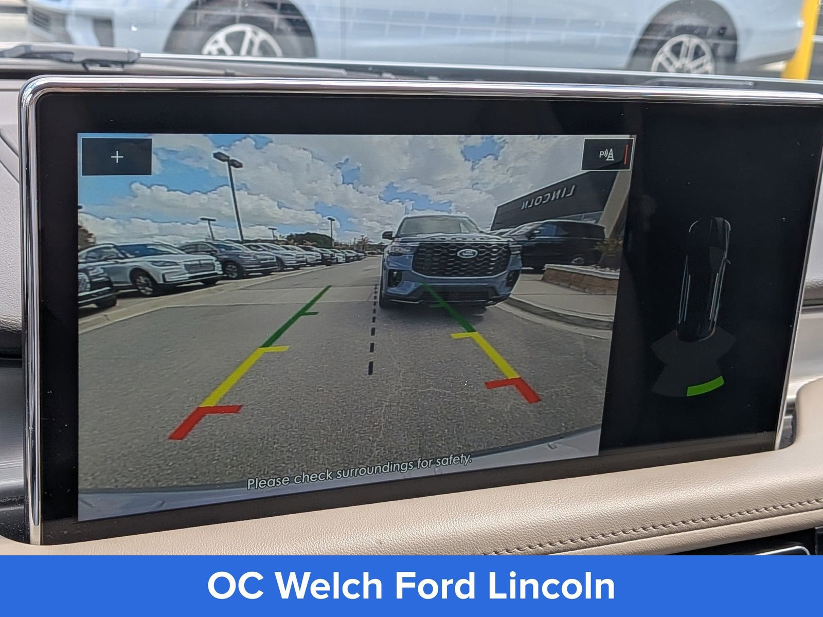 Used 2023 Lincoln Nautilus FWD w/ Premium Package image 12