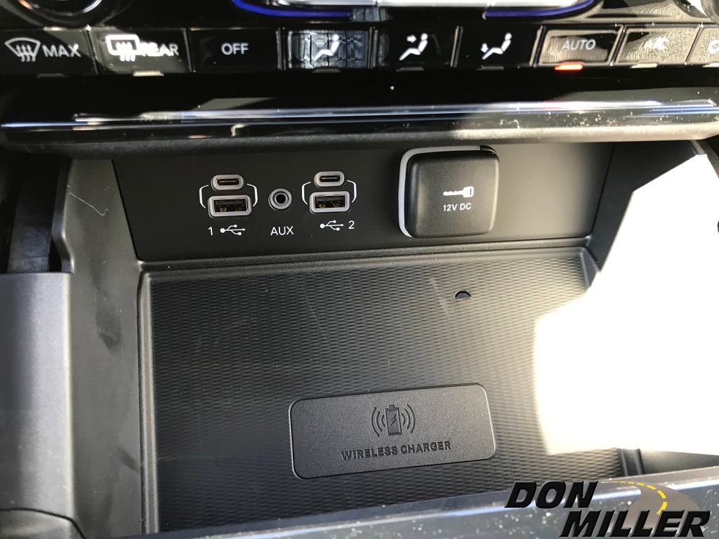 New 2025 Jeep Grand Cherokee L Altitude image 22