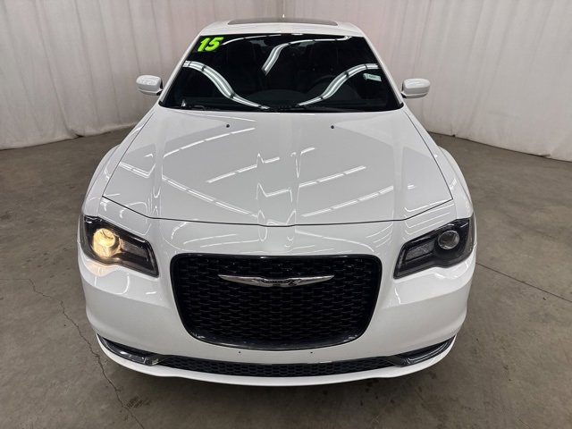 Used 2015 Chrysler 300 S image 2