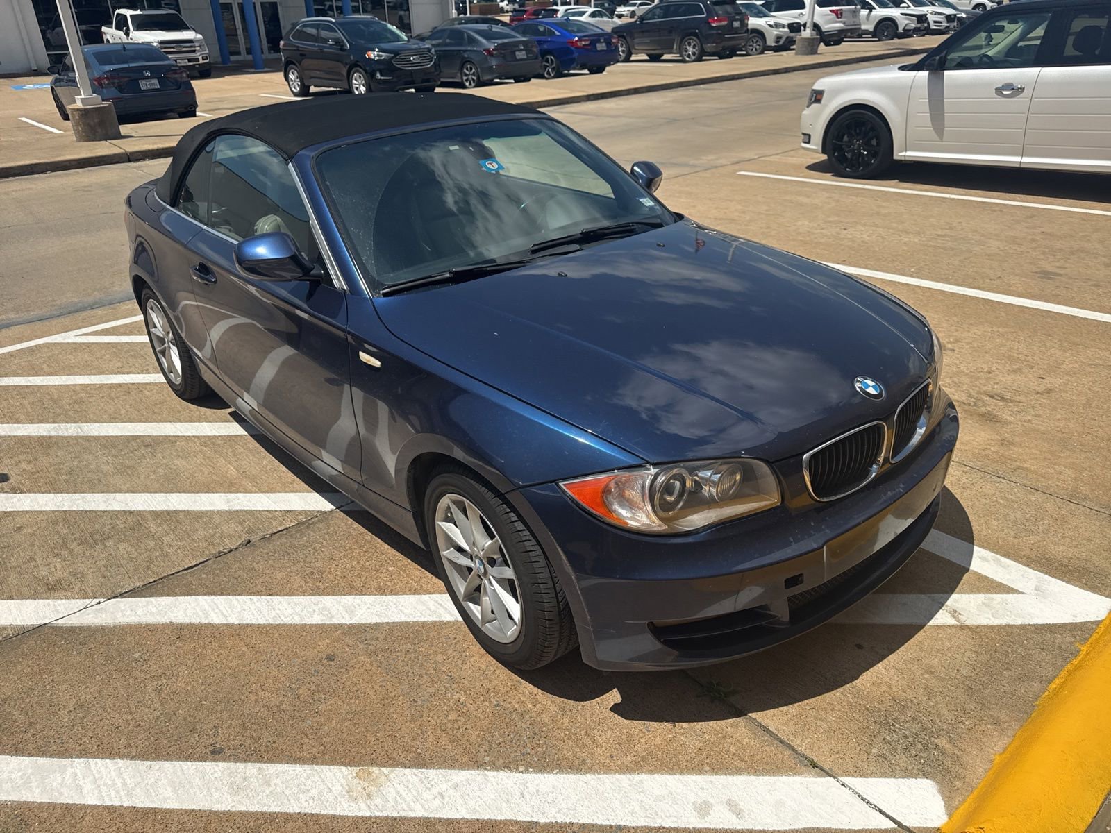 Used 2011 BMW 128i Convertible RWD image 8