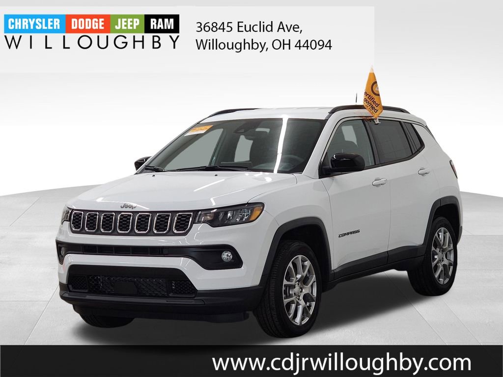 Used 2024 Jeep Compass Latitude image 1