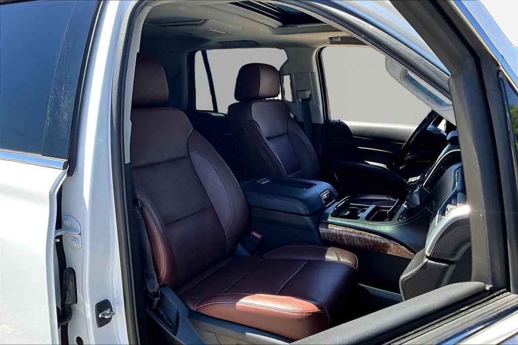 Used 2019 Chevrolet Tahoe Premier w/ Premier Plus Edition RWD image 32