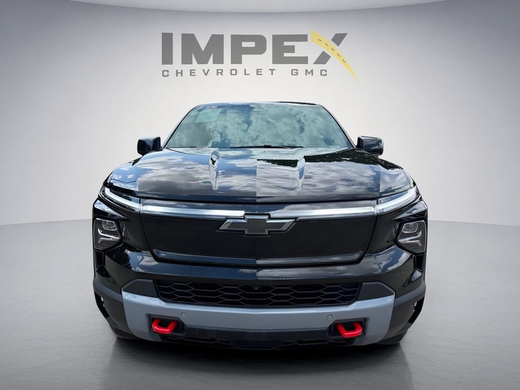 Used 2026 Chevrolet Silverado EV Trail Boss AWD/4WD image 8