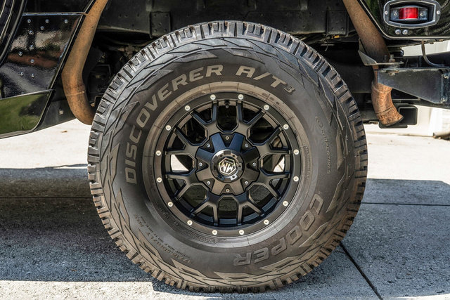 Used 1996 HUMMER H1 4-Door Open Top image 83