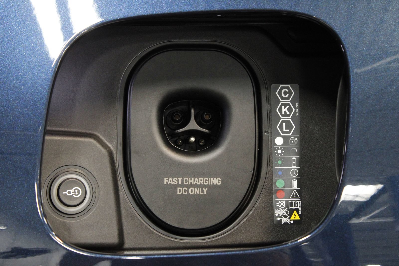 Used 2026 Porsche Cayenne Electric AWD/4WD image 29