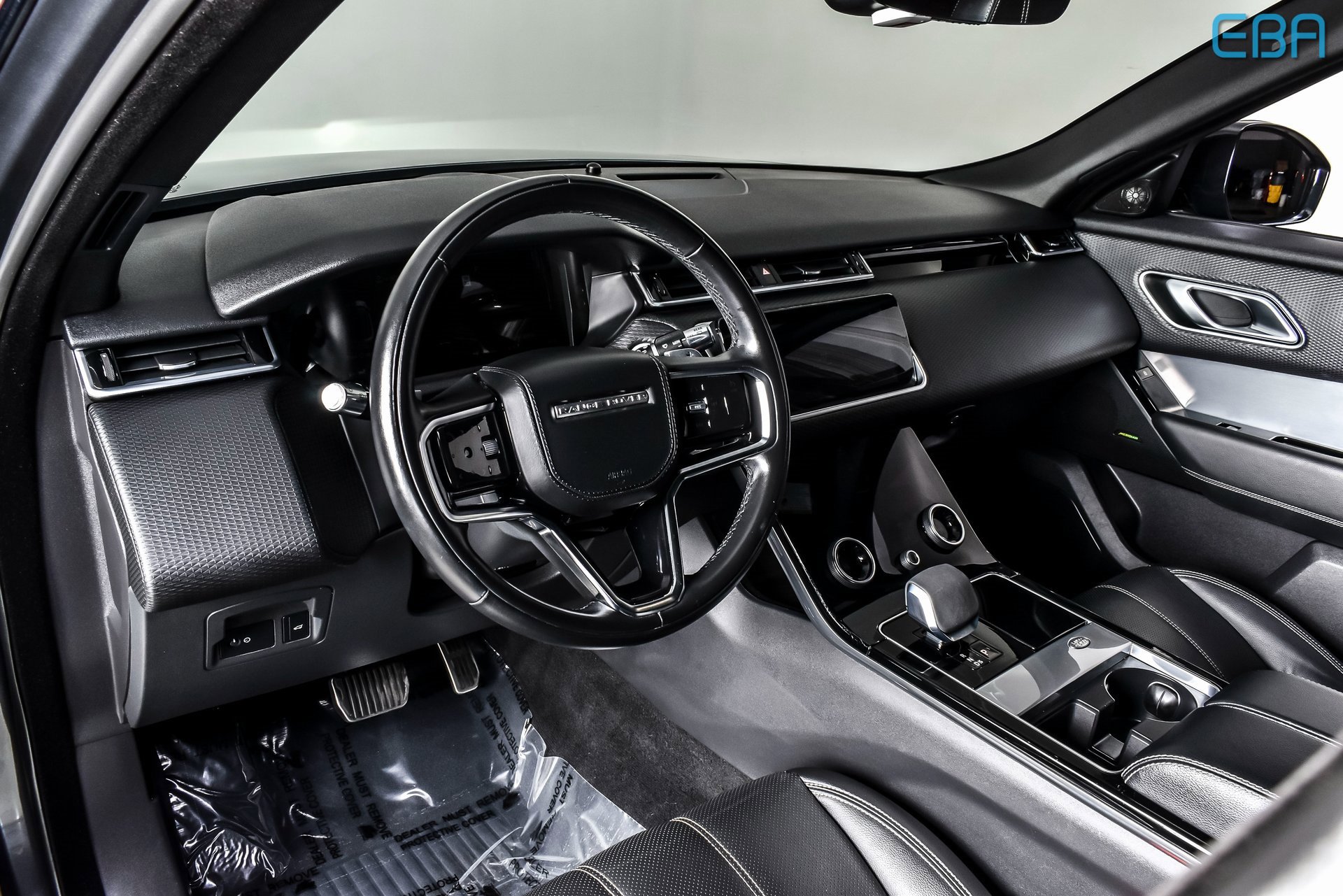 Used 2021 Land Rover Range Rover Velar R-Dynamic S image 17