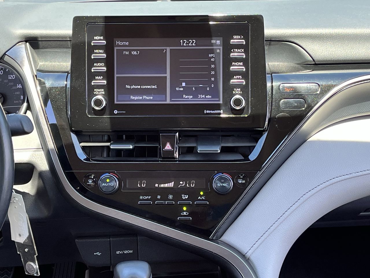 Used 2024 Toyota Camry SE FWD image 15