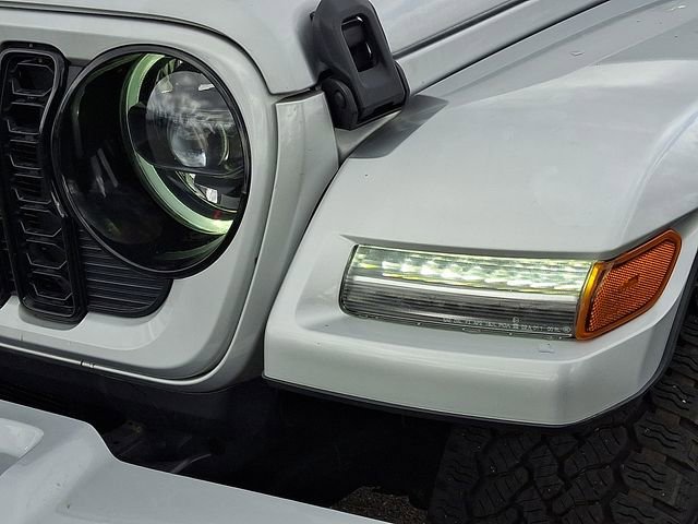 Used 2024 Jeep Wrangler High Altitude image 9
