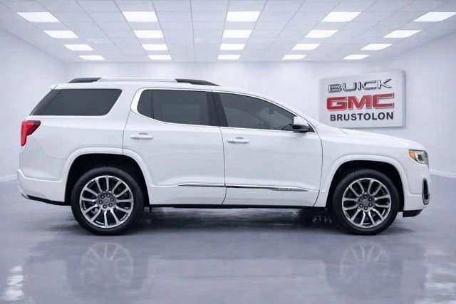 Used 2023 GMC Acadia Denali w/ Denali Ultimate Package AWD/4WD image 6