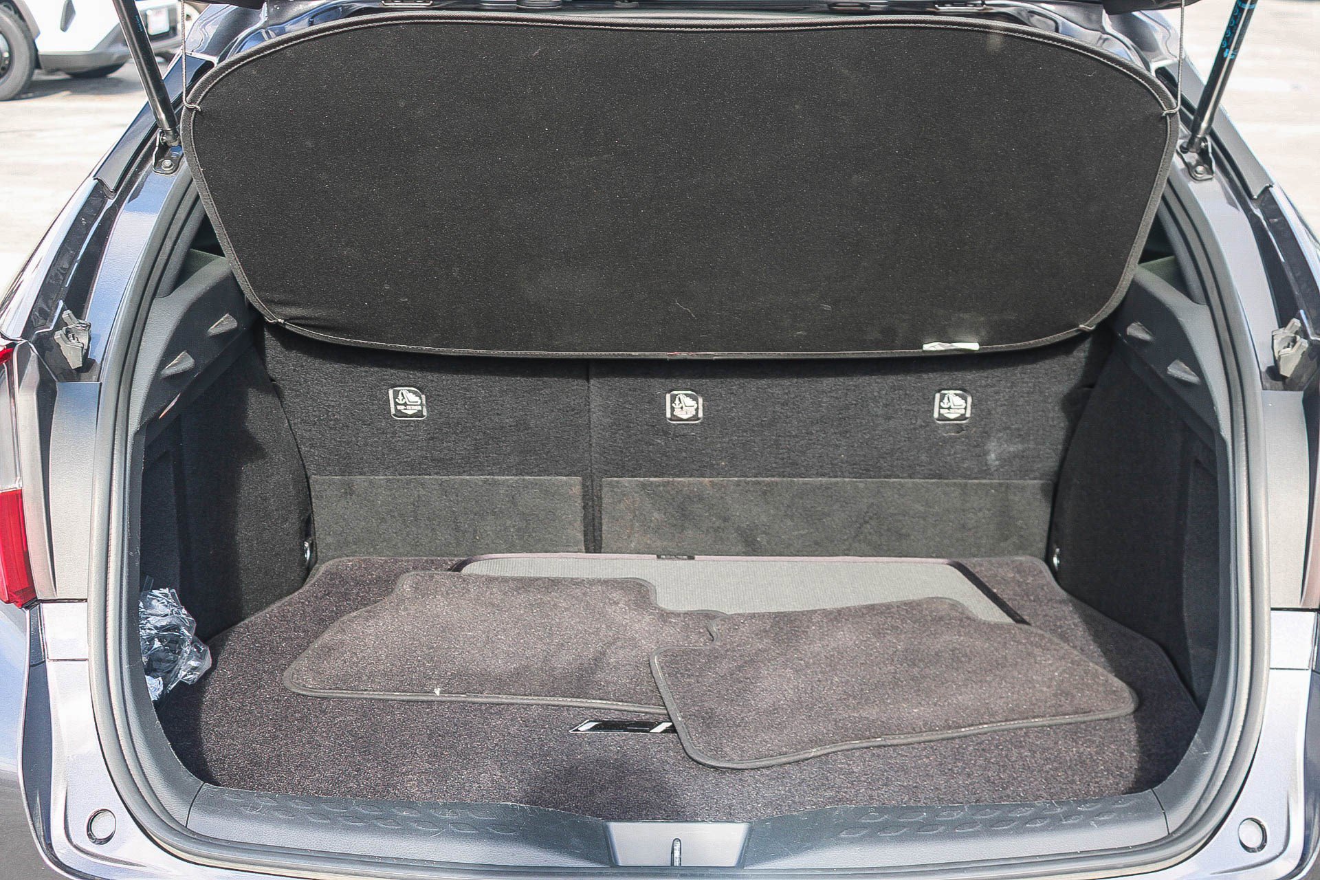 Certified 2021 Toyota C-HR XLE image 26