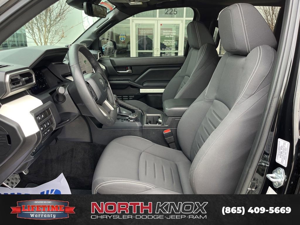 Used 2024 Toyota Tacoma TRD Sport w/ TRD Sport Upgrade Package image 3