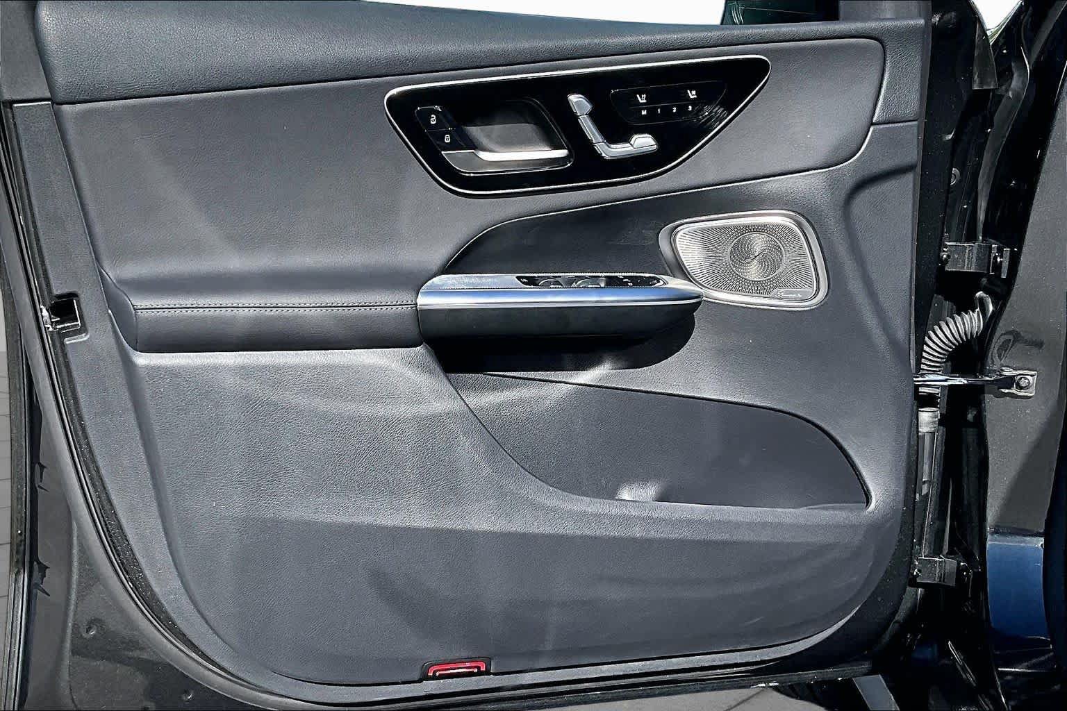 Used 2026 Mercedes-Benz GLC 300 4MATIC image 21