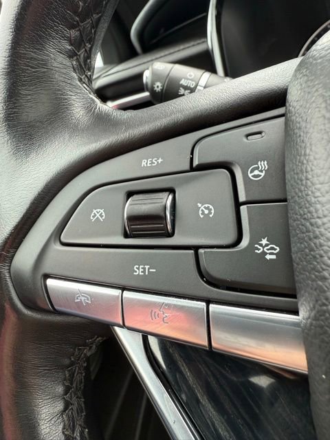 Used 2023 Cadillac XT6 Premium Luxury image 27