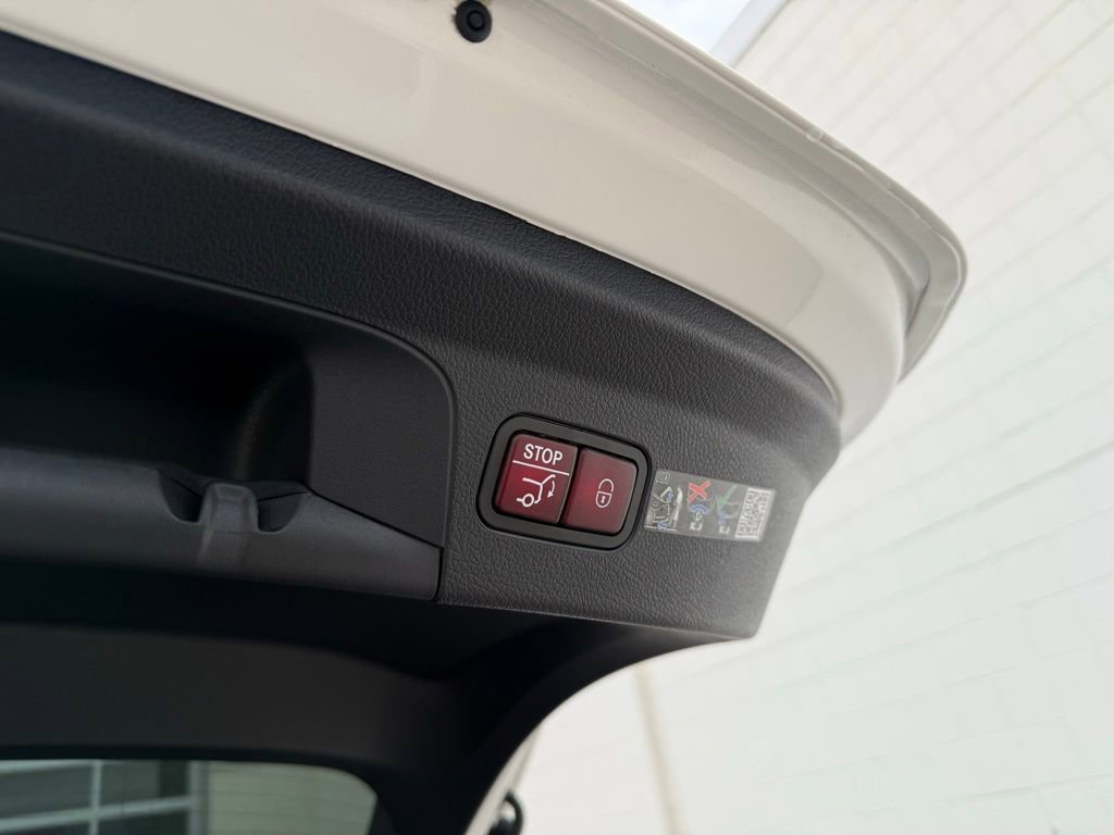 Used 2025 Mercedes-Benz GLE 53 AMG 4MATIC Coupe image 48