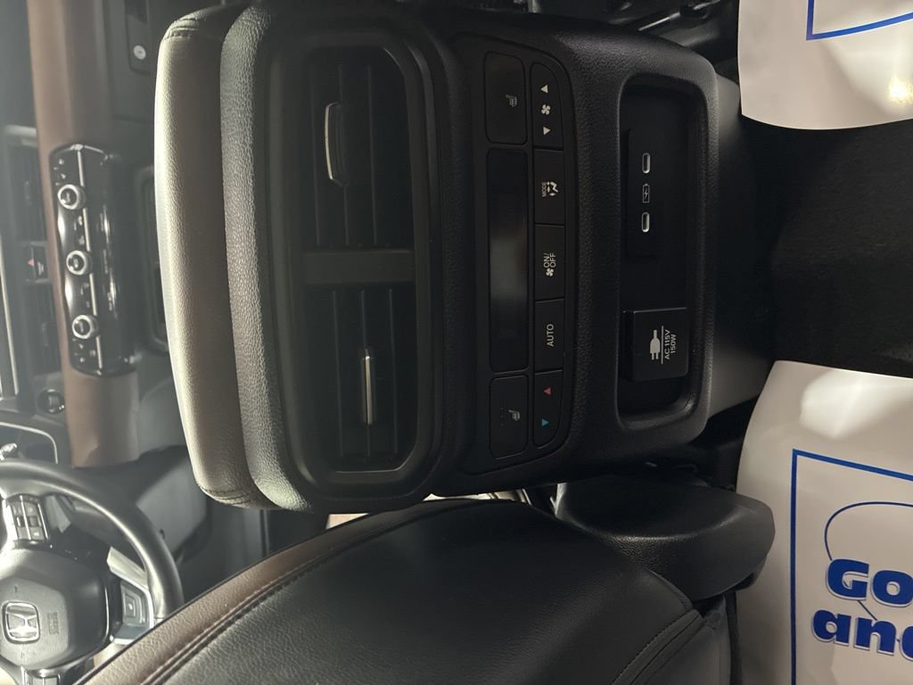 Used 2024 Honda Pilot Elite image 28