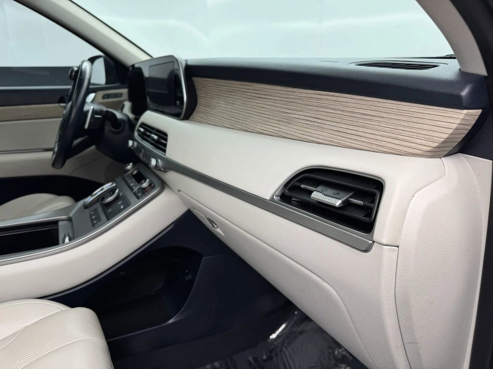 Used 2022 Hyundai Palisade SEL w/ 8P Bench Seat Package AWD/4WD image 35