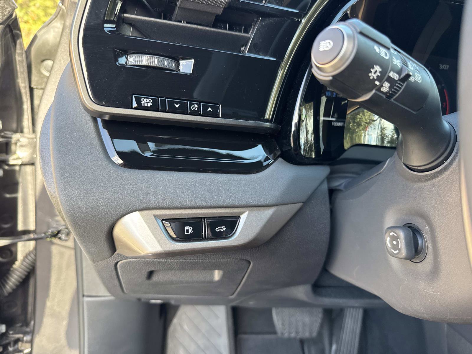 Used 2025 Lexus RX 350 FWD image 32