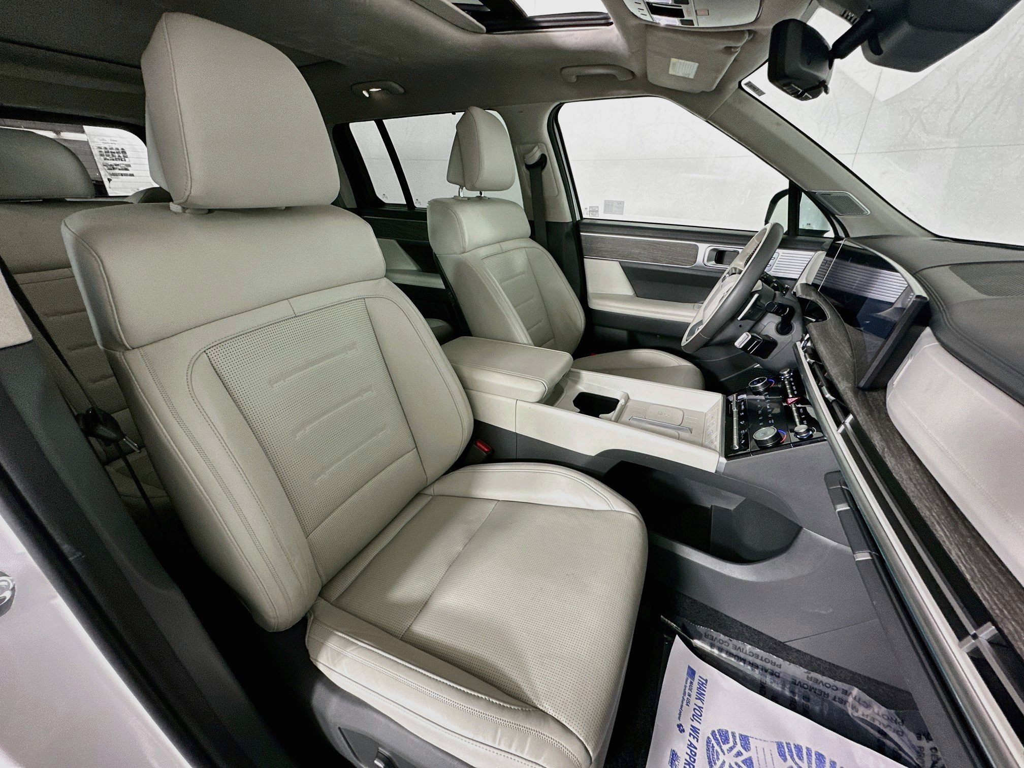 Certified 2025 Hyundai Santa Fe Calligraphy AWD/4WD image 30