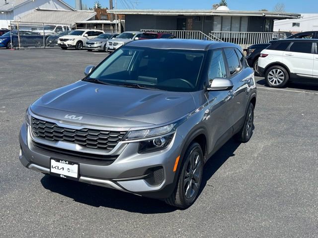 Certified 2023 Kia Seltos LX image 3