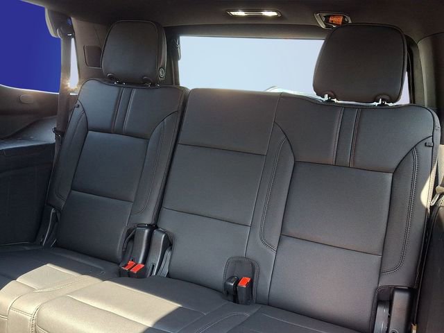 Used 2022 Chevrolet Tahoe RST w/ Luxury Package AWD/4WD image 6