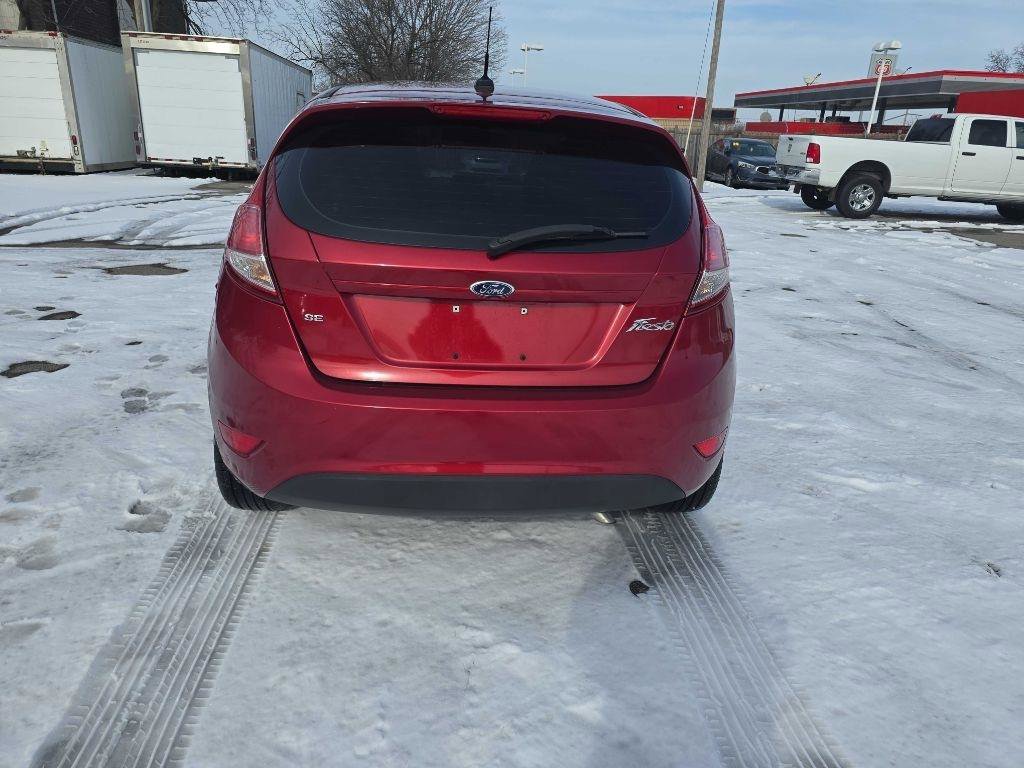 Used 2014 Ford Fiesta SE w/ Equipment Group 201A image 6