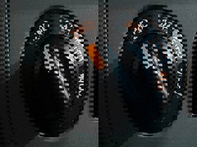 Used 2019 Nissan Frontier SV image 9