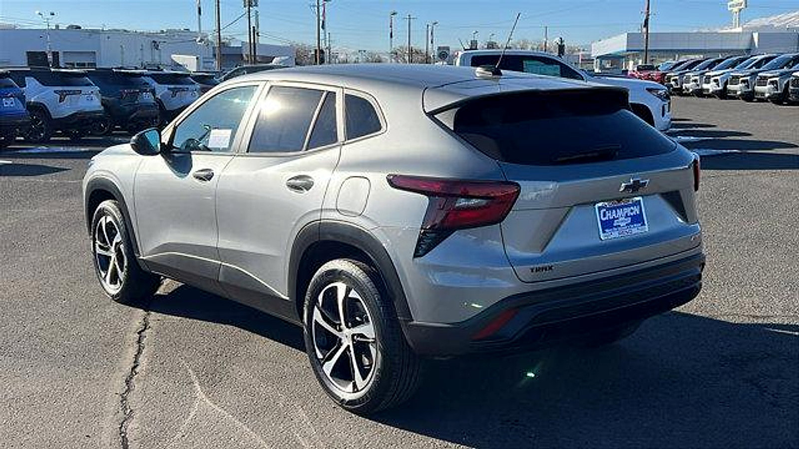 Certified 2024 Chevrolet Trax RS w/ Driver Confidence Package image 7