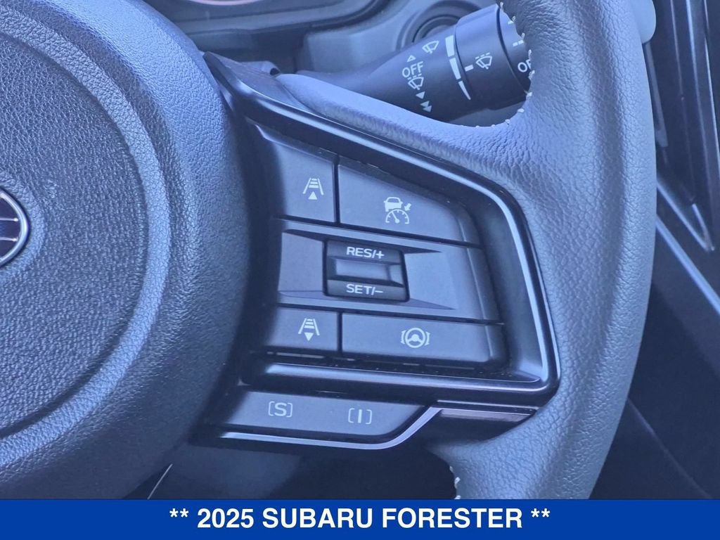 Used 2025 Subaru Forester Premium AWD/4WD image 20