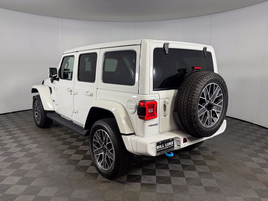 Used 2024 Jeep Wrangler High Altitude AWD/4WD image 10