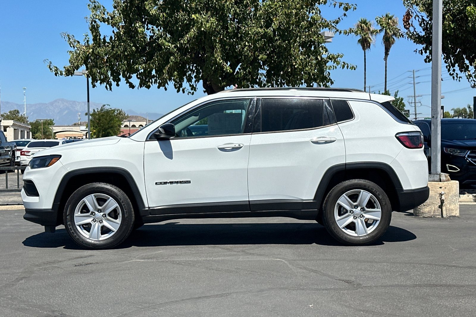 Used 2022 Jeep Compass Latitude w/ Convenience Group image 7